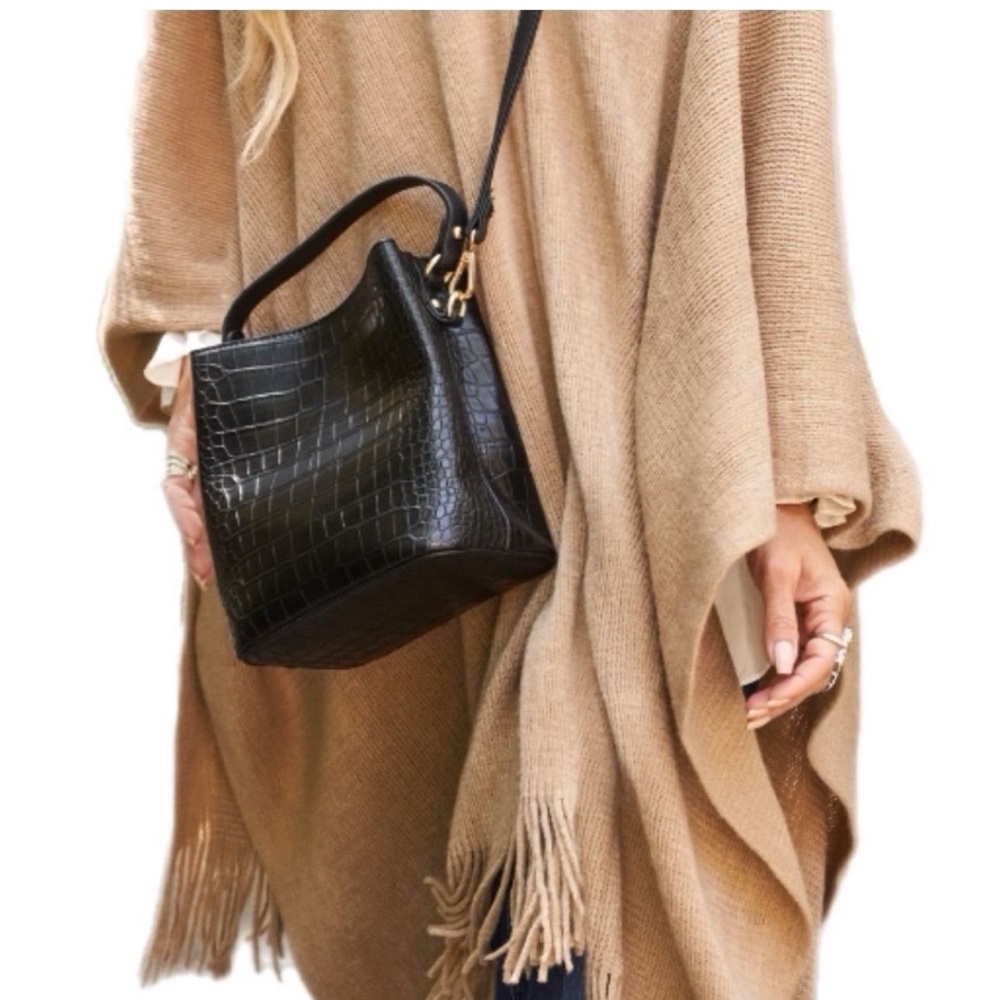Aota Black Vegan Leather Hobo Bag - Picture 5 of 6